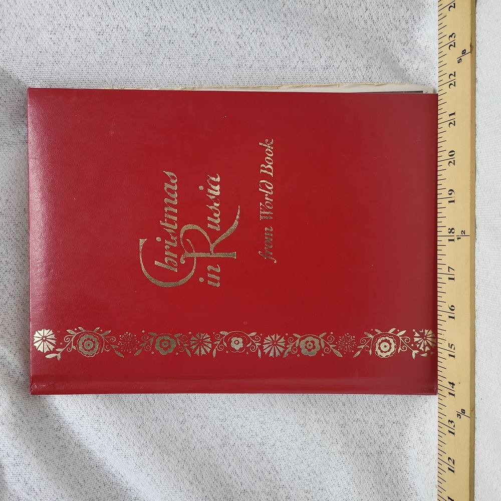3/$20 Christmas In Russia from World Book - Picture 1 of 16